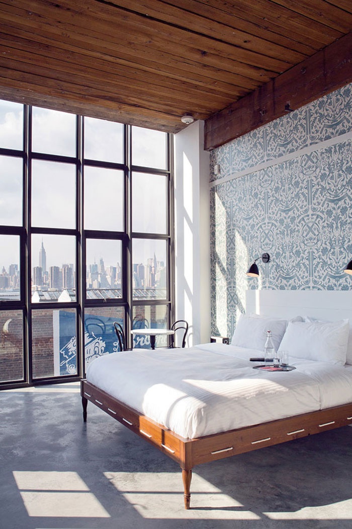 Loft-style Bedroom Manhattan Skyline View