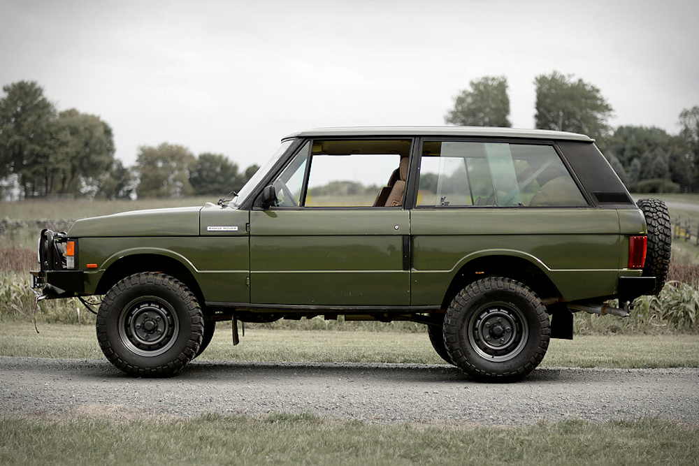 Vintage Land Rover Discovery Countryside Landscape