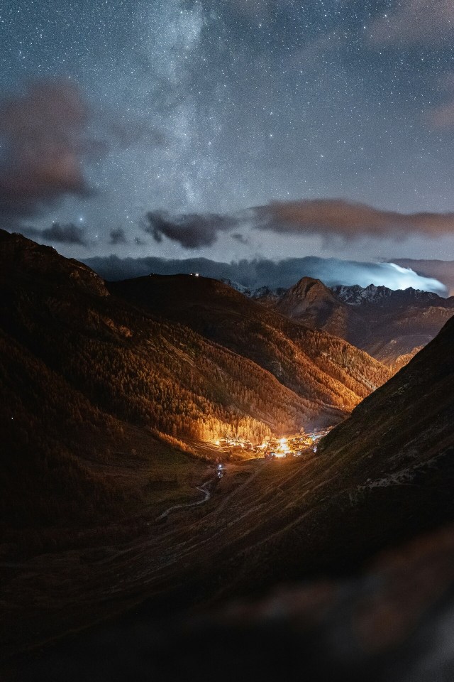 Starry Night Sky Landscape Photography